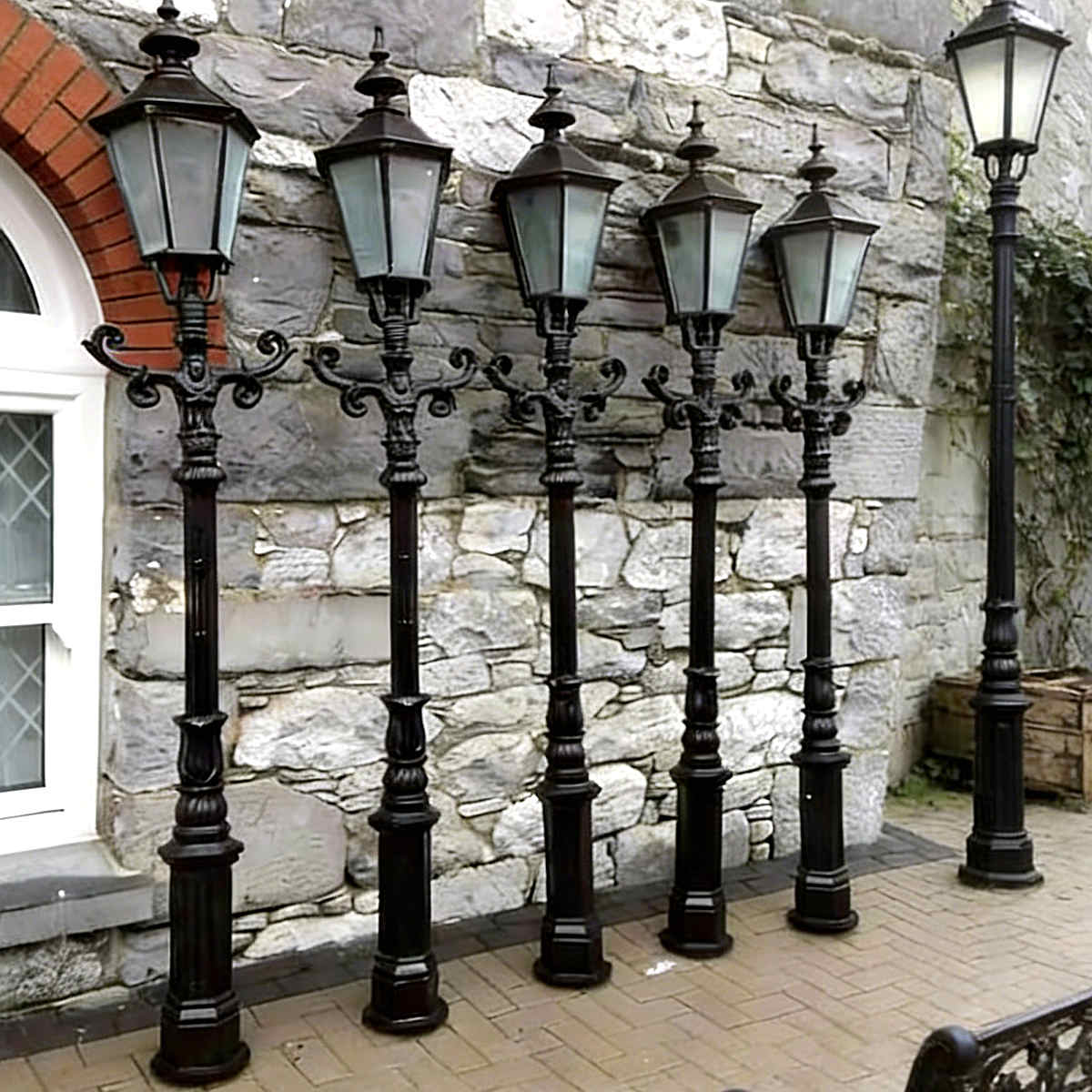 Cast Iron Lamp Post: Why It’s the Timeless Choice for Elegant Outdoor Lighting,cast iron lamp post